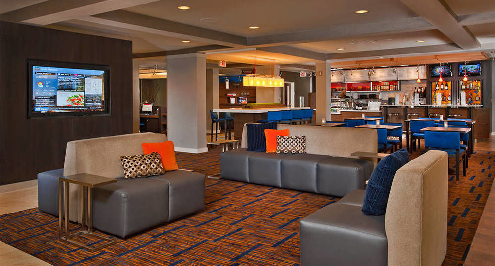 Courtyard By Marriott Morgantown Exterior foto